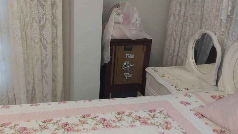 Hırsızlar Elleriyle Koymuş Gibi Buldukları 1,5 Milyonluk Ziynetlerle Kayıplara Karıştı