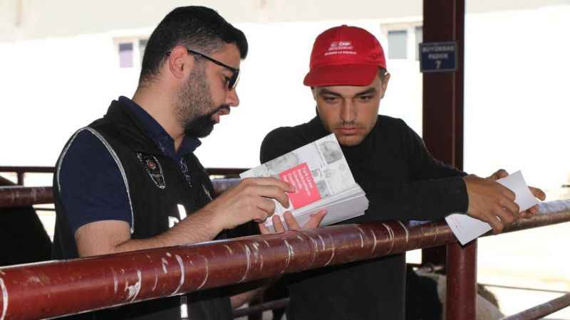 Polisten Kurban Satıcılarına 'Sahte Para' Uyarısı