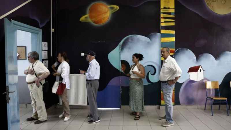 Yunanistan’da halk 2’nci kez sandık başında