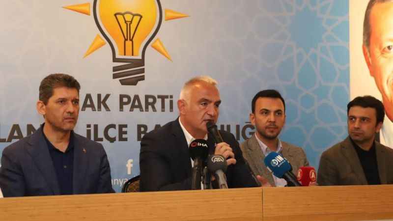 Antalya'ya havadan günlük 90 ila 100 bin arasında yabancı turist girişi oluyor