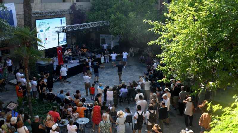 Girit Festivali Ege’nin iki yakasını birleştirdi