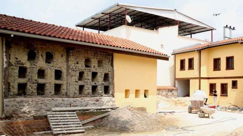 Bu ev doğal peteklerden oluşuyor!