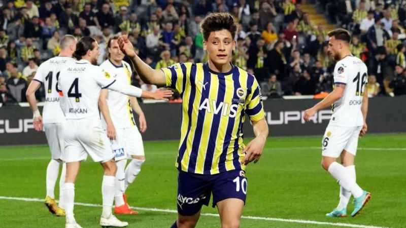 Arda’nın Almanya’ya gitmesi gelişimi açısından daha iyi olacaktır