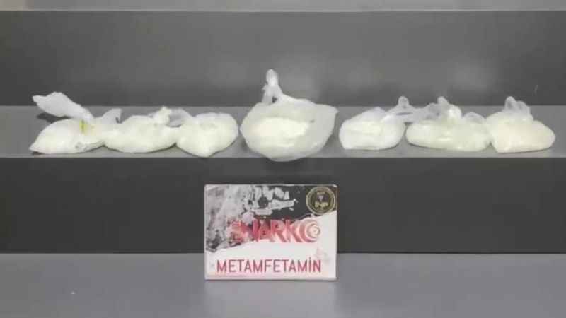 İzmir’de 2 kilo metamfetamin ele geçirildi