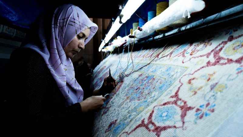 El dokuma halılar makineleşmeye direniyor