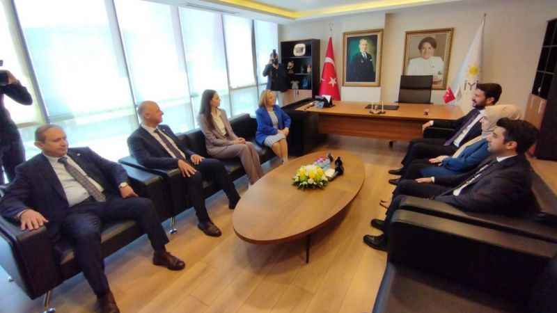 AK Parti heyeti, İYİ Parti Genel Merkezi’ni ziyaret etti