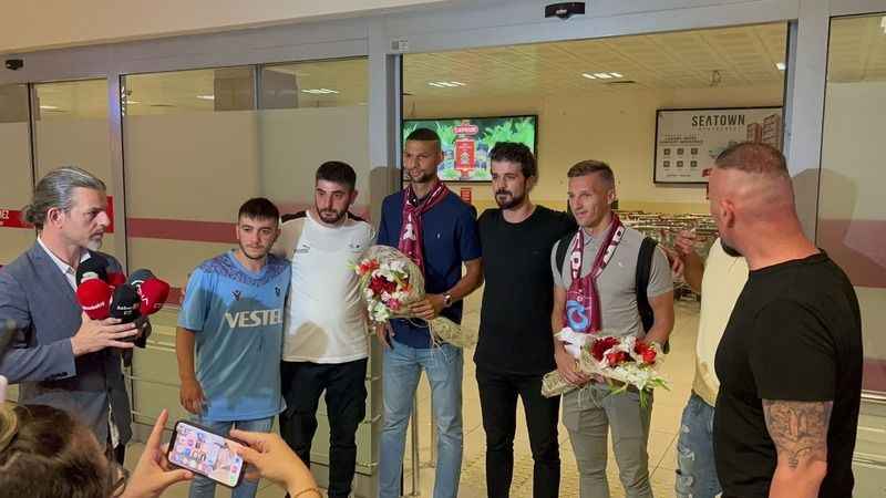 Trabzonspor'un yeni transferleri Orsic ve Fernandez'e coşkulu karşılama