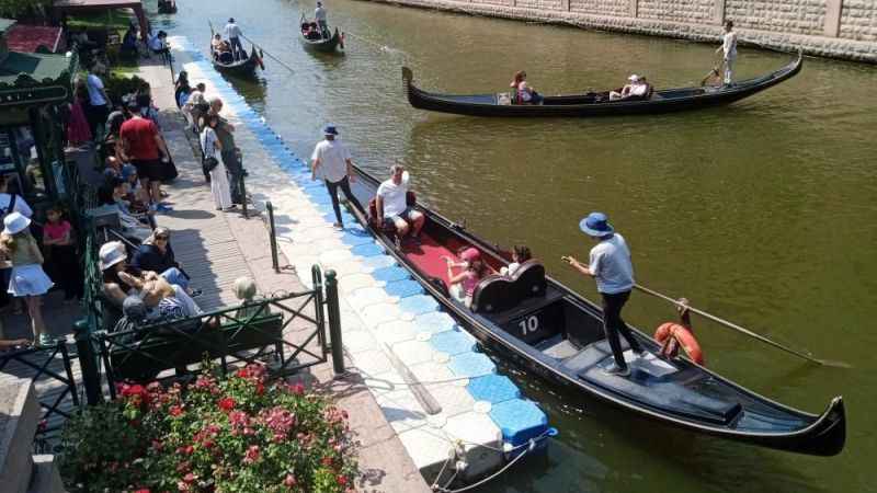 Bayram tatilini fırsat bilen turistler Eskişehir'e akın etti