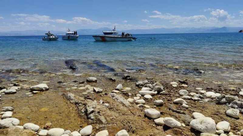 Van Gölü’ne giren 2 kişi boğuldu