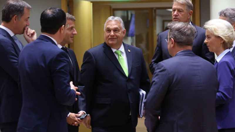 Viktor Orban: Ruslarla her türlü iletişim kanalını açık tutuyoruz