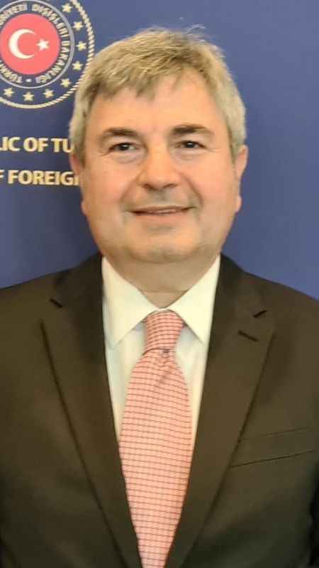 Denizde kalp krizi geçiren Lizbon Büyükelçisi Murat Karagöz hayatını kaybetti