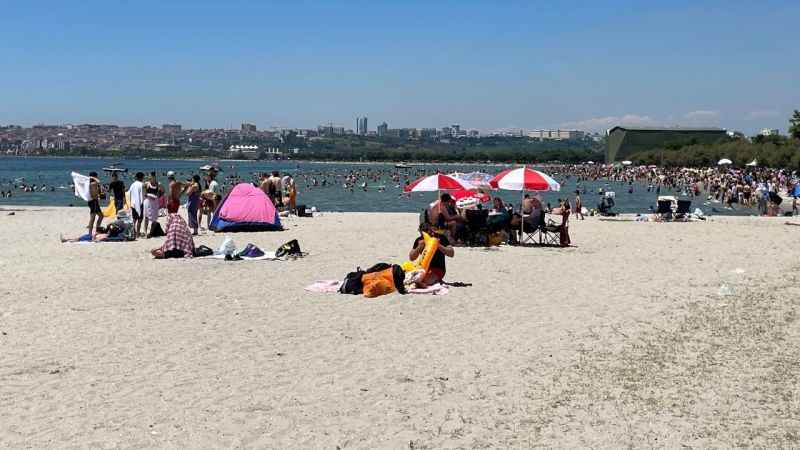 İstanbul'da bayramın son günü plajlar doldu taştı