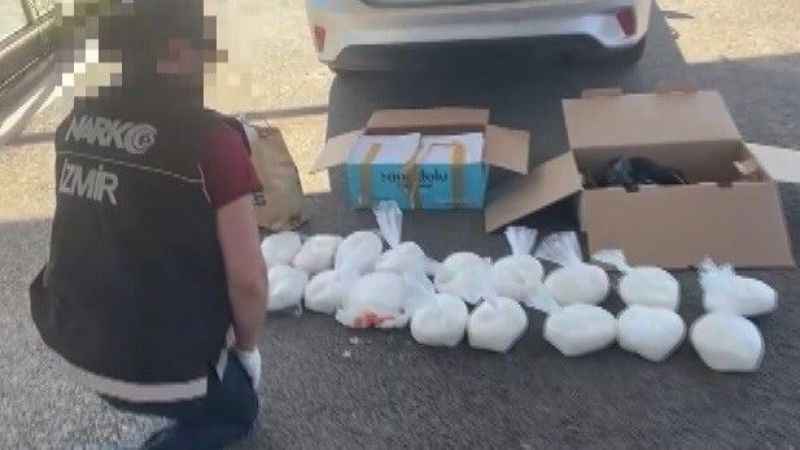 Uyuşturucu sevkiyatçısı, 42 kilo metamfetaminle yakalandı