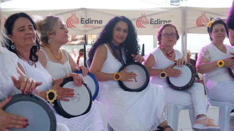 Balkan Folklor Festivali renkli görüntülere sahne oldu