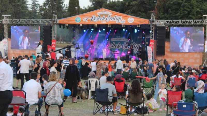 Tekirdağ’da "Geleneksel Karacakılavuz Keşkek Şenliği" sona erdi