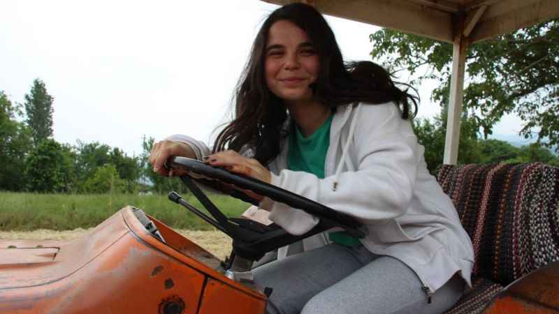 14 yaşındaki Rümeysa'nın becerisi görenleri şaşırtıyor