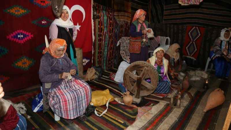 Yörük kültürünü 7'den 70'e yaşatıyorlar