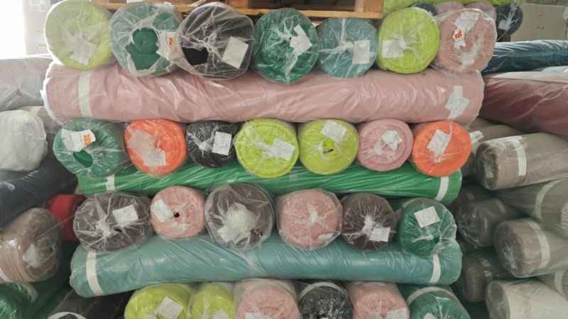 Gümrük Muhafaza ekipleri tonlarca kumaş ele geçirdi