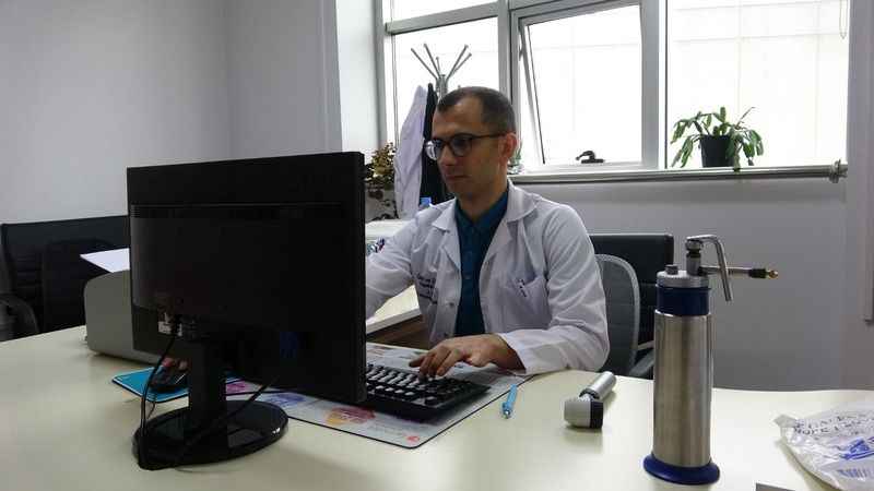 Güneş yanıklarına evde tedavi uygulamayın