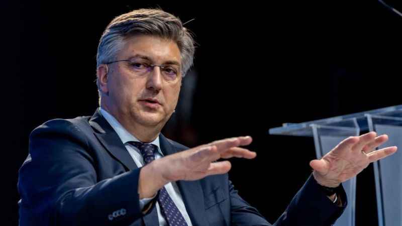 Hırvatistan Cumhurbaşkanı Milanoviç'ten darbe iddiası