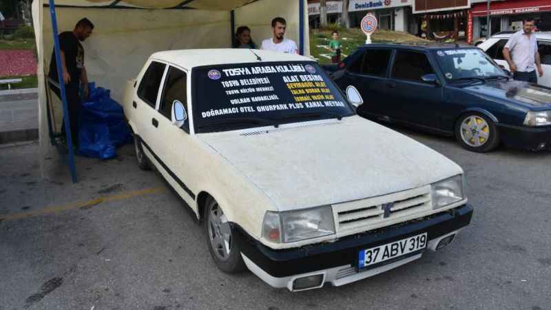 Aracı modifiye edip pirinç taneleri ile kapladılar