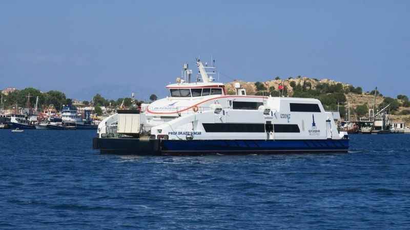 Şiddetli rüzgar nedeniyle İzmir'de yarın vapur seferleri iptal