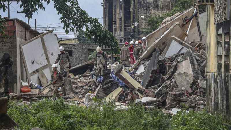 Brezilya’da çöken apartmanda can kaybı 14'e yükseldi