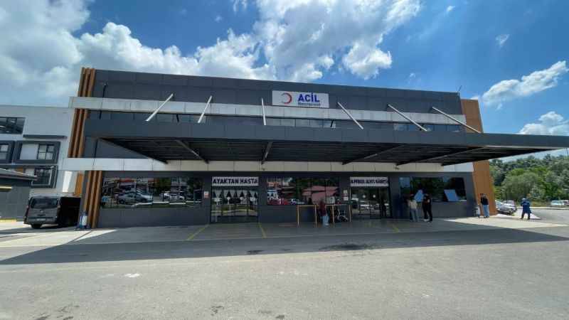 Fabrikada zehirlenme şüphesiyle 47 işçi hastaneye başvurdu