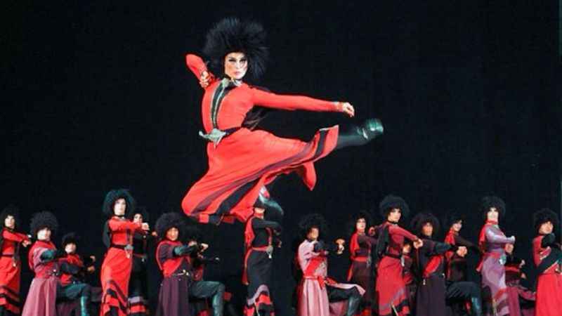 Dünyaca ünlü dans topluluğu Bursa Festivali’nde