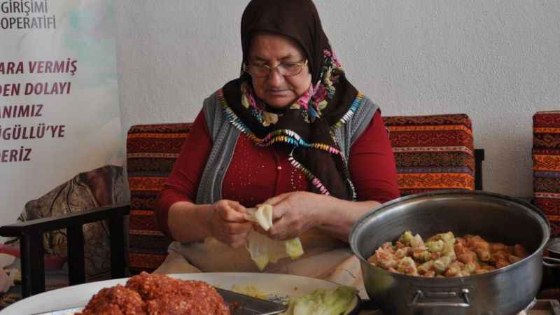 Sivrihisar’a özel üçgen kelem dolması