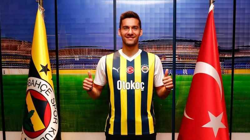 Umut Nayir, resmen Fenerbahçe'de