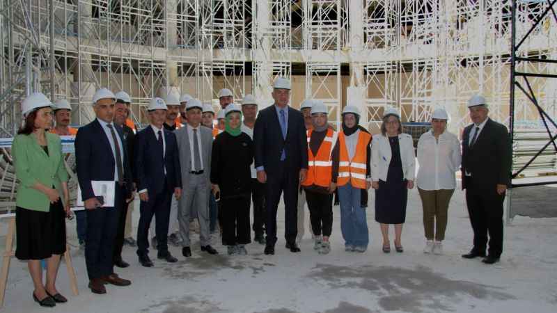 Bakan Ersoy'dan Şahinbey'in dev eserlerine tam not