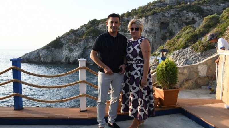 Kuşadası'nda gün batımı ve caz notaları