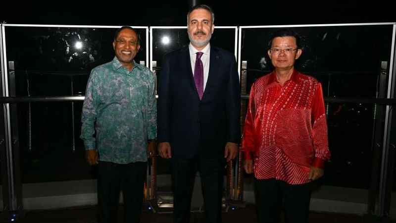 Bakan Fidan, Malezyalı mevkidaşı Kadir ile görüştü