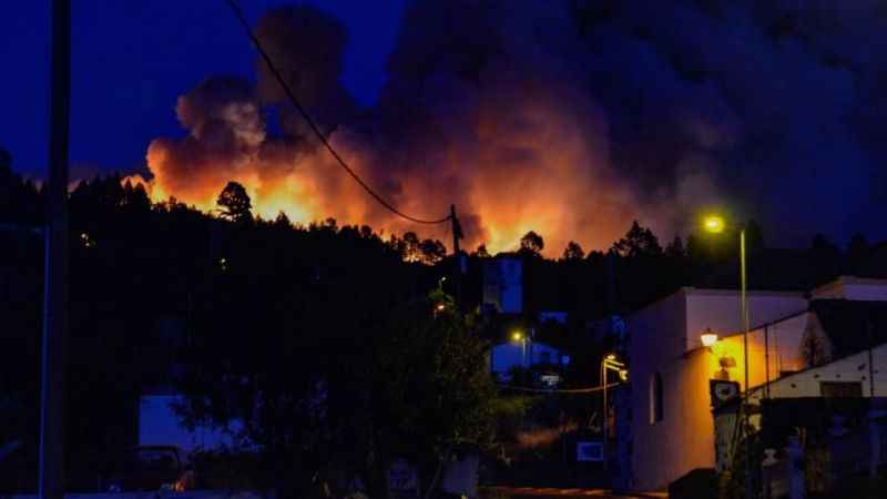 La Palma Adası’nda 4 bin 500 hektar alan küle döndü