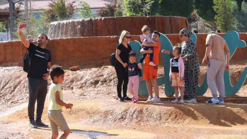 Pamukkale'nin kardeşi Altınkale'ye ziyaretçi akını