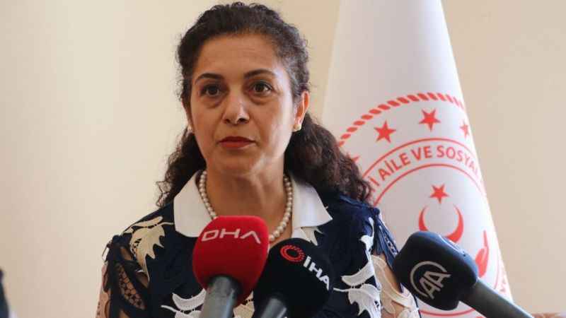 Aile ve Sosyal Hizmetler Bakanlığından bekarlara ve evlilik hazırlığı yapan çiftlere ‘Evlilik Öncesi Eğitim Programı’