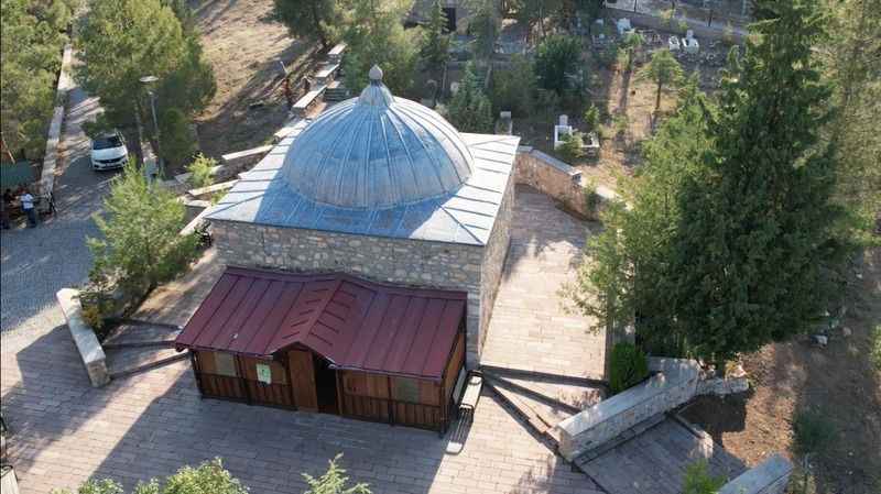 Tapduk Emre Türbesi ziyaretçi bekliyor