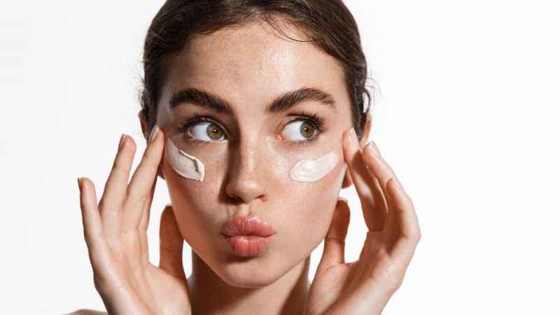 Leke tedavisinde ilk adım güneşten korunmak