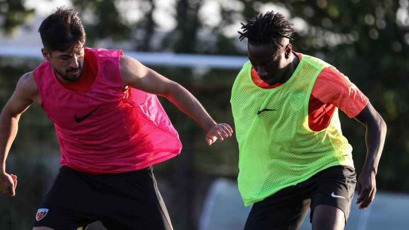 Kayserispor ilk maçına çıkıyor