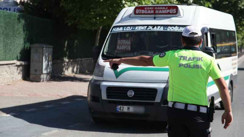 Polis, müşteri kılığına girip ihlalleri tek tek tespit etti