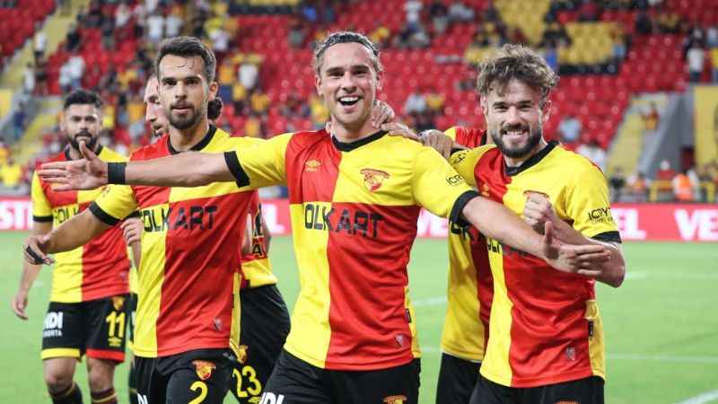 Göztepe'de bir ayrılık daha gerçekleşti