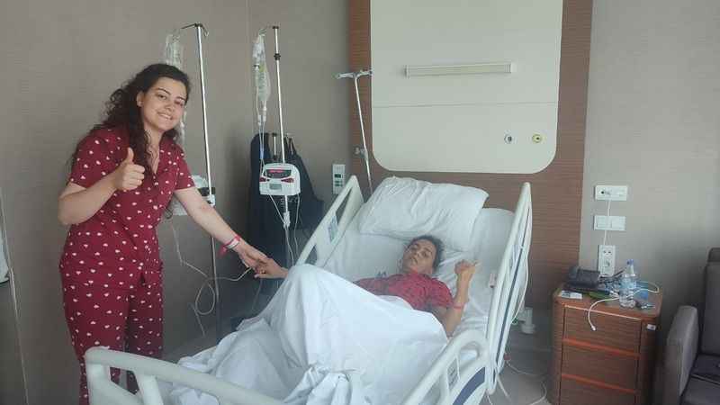 Depremzede kadına kardeşi böbreğini verdi