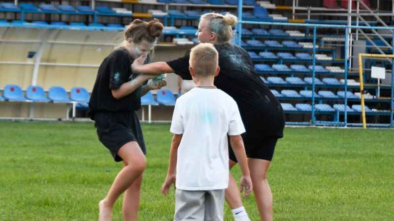 Kemer’de ‘renkli’ festival