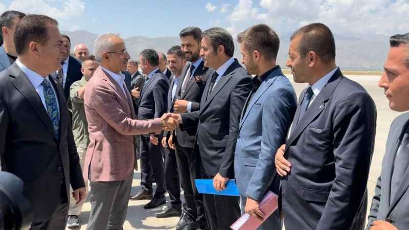 Ulaştırma ve Altyapı Bakanı Uraloğlu Yüksekova’da