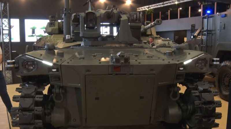 Ağır sınıf insansız kara aracı ‘ALPAR’ IDEF’te görücüye çıktı