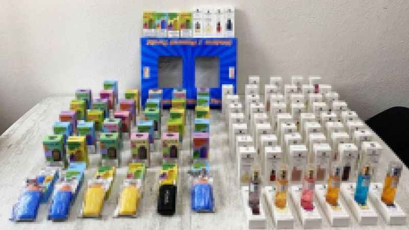 Yurt dışından getirilen kaçak parfüm ve sigaralar ele geçirildi