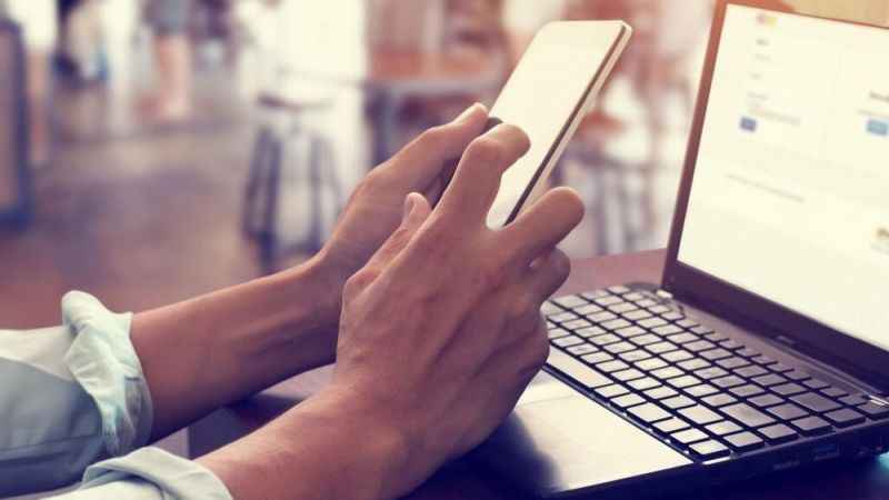 Cep telefonları kas sıkıntılarına davetiye çıkarıyor