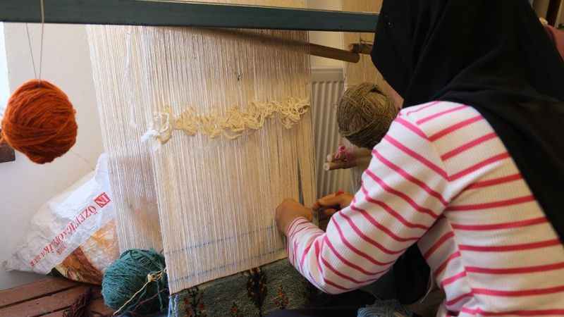 Halı dokuma kursuna yoğun ilgi