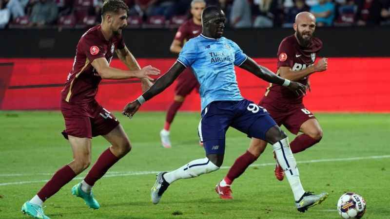 Adana Demirspor ilk Avrupa maçında berabere kaldı